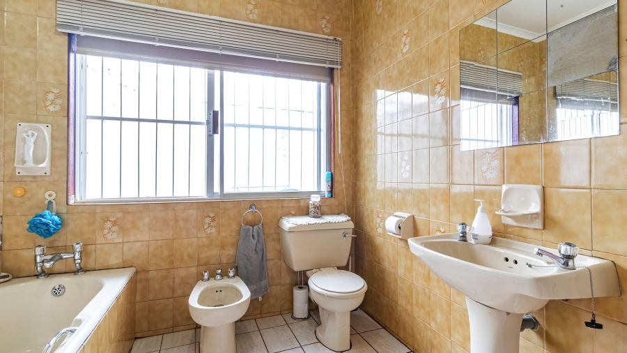 3 Bedroom Property for Sale in Kaffrarian Heights Eastern Cape